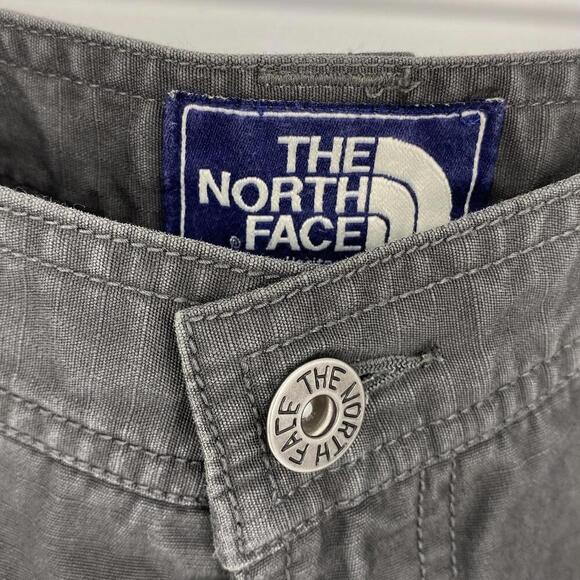 The North Face Men's Dark Gray Cargo Shorts - Men's size 34 - Picture 3 of 13